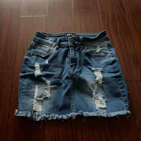 Jean Skirt - Picture 1 of 3